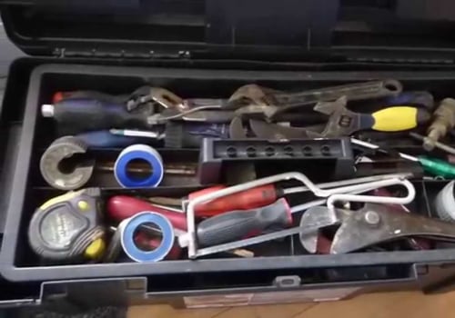 What should be in a plumbers tool box?
